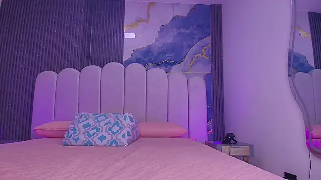 abbyrouss  online show from June 26, 3:11 am