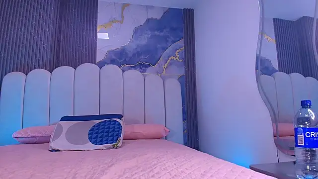 abbyrouss  online show from July 26, 3:14 am