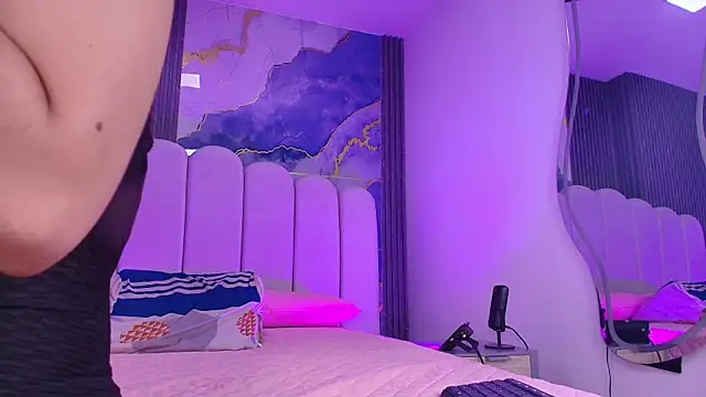 abbyrouss  online show from July 28, 3:13 am