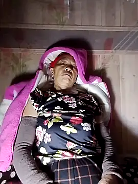 -Xuka-200 online show from November 5, 10:10 pm