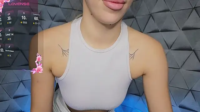 SofieSin online show from September 17, 3:30 am