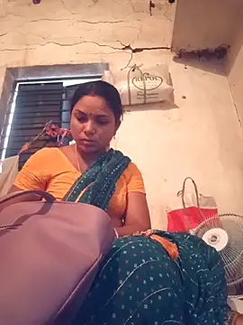 Snapshot of Notyriya7 chatting on April 3, 1:03 am Notyriya7 online show from April 3, 1:03 am