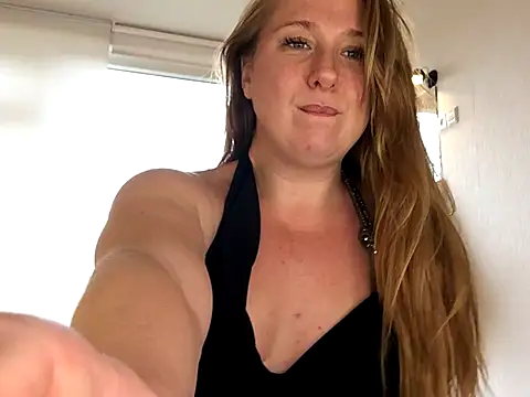 MazySunny online show from October 12, 3:00 pm