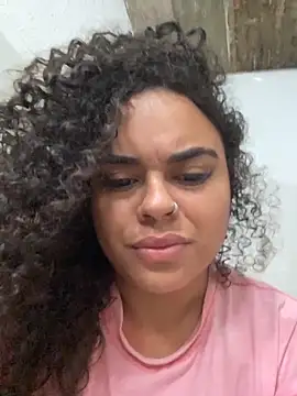 Snapshot of ___seusegredo chatting on April 1, 9:43 am seusegredo online show from April 1, 9:43 am