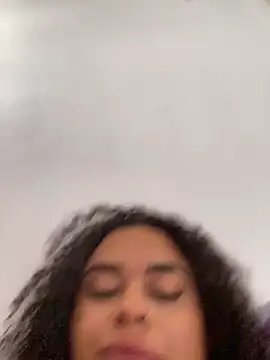 Snapshot of ___seusegredo chatting on April 4, 10:24 am seusegredo online show from April 4, 10:24 am