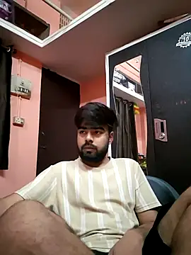 Snapshot of soniriyaa010101 chatting on June 6, 7:24 am soniriyaa010101 online show from June 6, 7:24 am