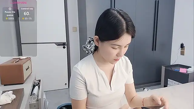 luckckcj online show from November 4, 6:23 am