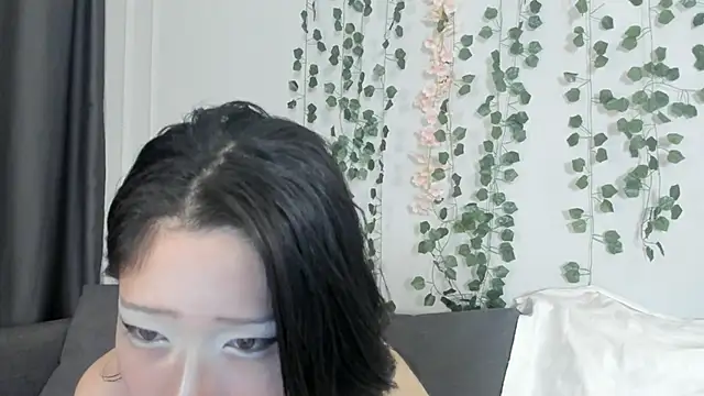 Snapshot of heexhia chatting on October 14, 2:01 am heexhia online show from October 14, 2:01 am