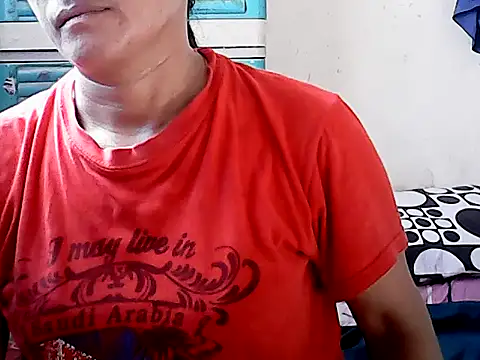 yoursPinayMama1682 online show from November 2, 12:35 am