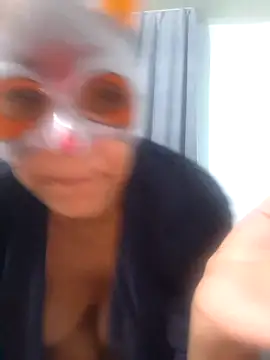 Layd38 online show from November 8, 1:00 pm