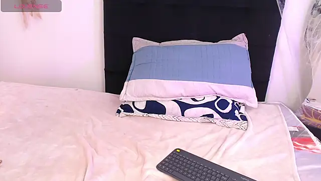 aurelyne gp online show from October 9, 11:19 am