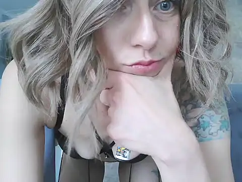 MadMadelin online show from September 22, 1:35 pm