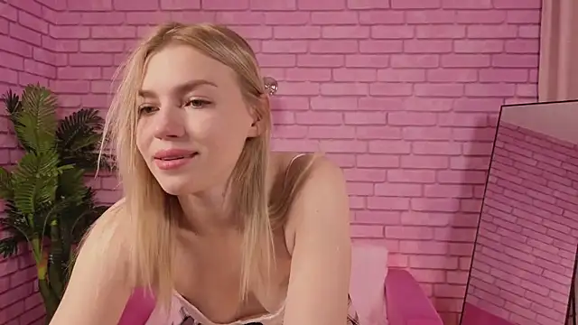 Margo Robbbie online show from October 1, 1:11 am