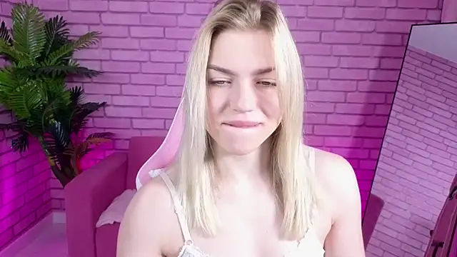 Margo Robbbie online show from November 5, 1:05 am