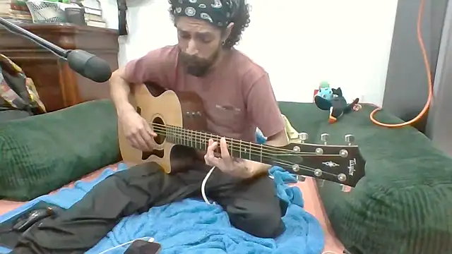 Snapshot of Stringin69 chatting on April 9, 7:47 am Stringin69 online show from April 9, 7:47 am