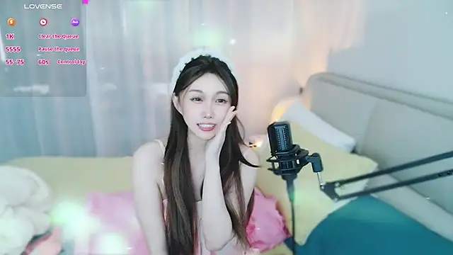 lingbao520 online show from September 12, 11:37 pm