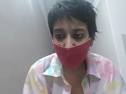 Snapshot of suzen_night chatting on November 23, 5:02 pm suzen night online show from November 23, 5:02 pm