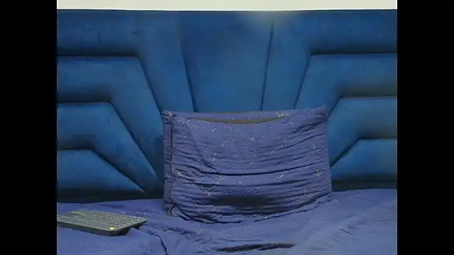 Snapshot of Angell_cooper chatting on May 28, 1:52 pm Angell cooper online show from May 28, 1:52 pm