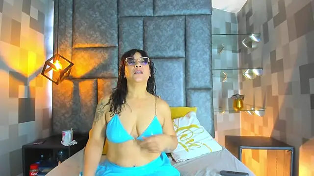 Jenni Zeller online show from October 11, 12:26 pm