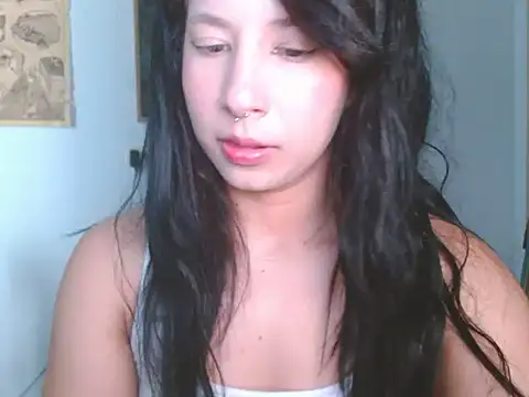 Snapshot of babyvavi chatting on June 22, 1:08 pm babyvavi online show from June 22, 1:08 pm