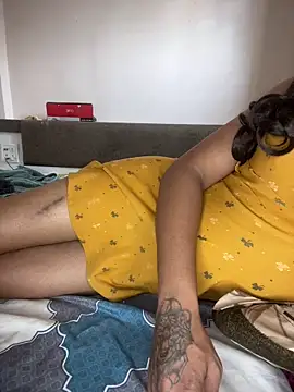 pranjal00000 online show from April 26, 6:11 am