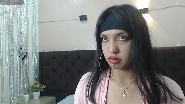 Dalila Azhar online show from September 15, 1:11 pm