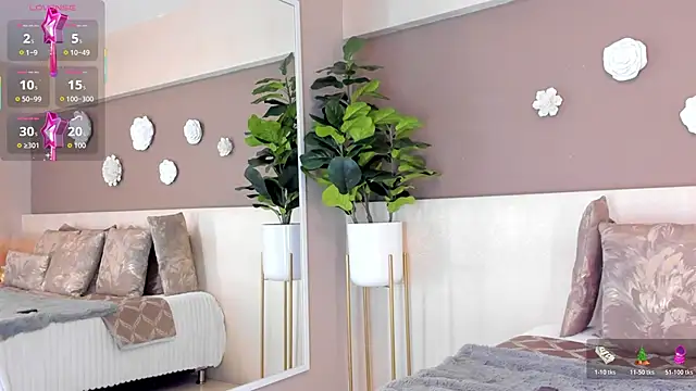 Snapshot of VictoriaShelby chatting on November 23, 11:54 am VictoriaShelby online show from November 23, 11:54 am