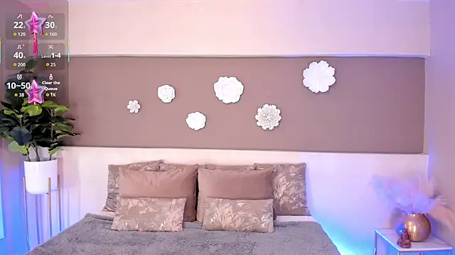 Snapshot of VictoriaShelby chatting on November 26, 11:55 am VictoriaShelby online show from November 26, 11:55 am