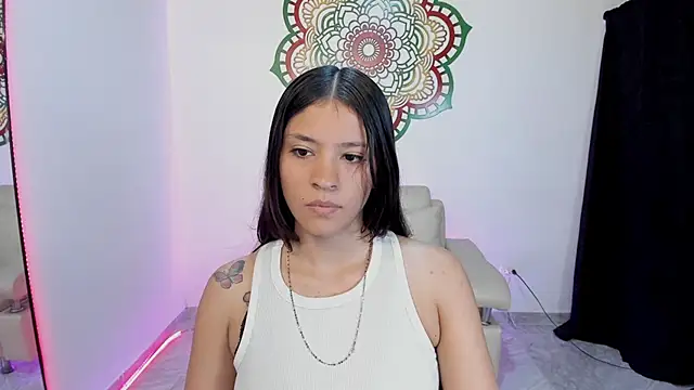 Candy fox 19 online show from July 22, 4:32 pm