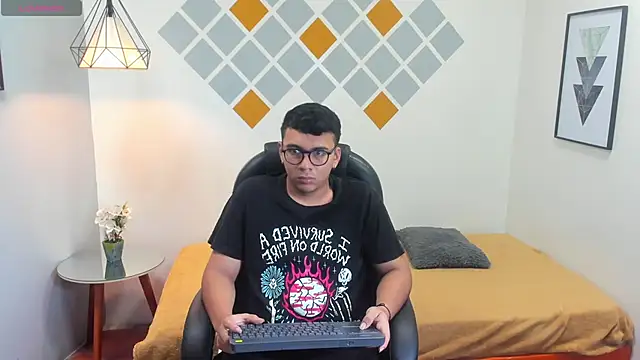 titanxero online show from September 30, 11:48 am