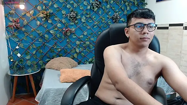 titanxero online show from October 5, 11:30 am