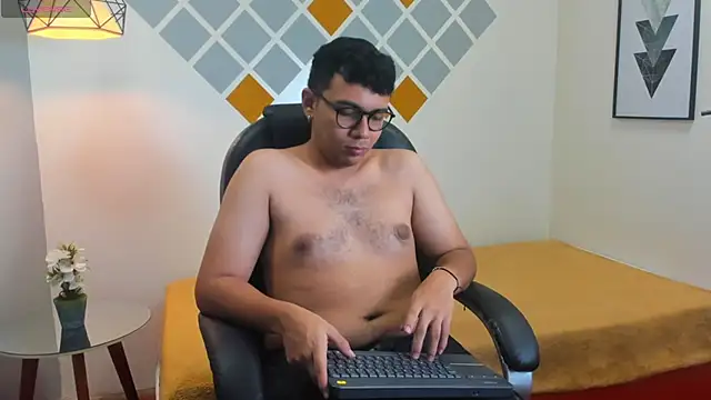 titanxero online show from October 8, 11:52 am