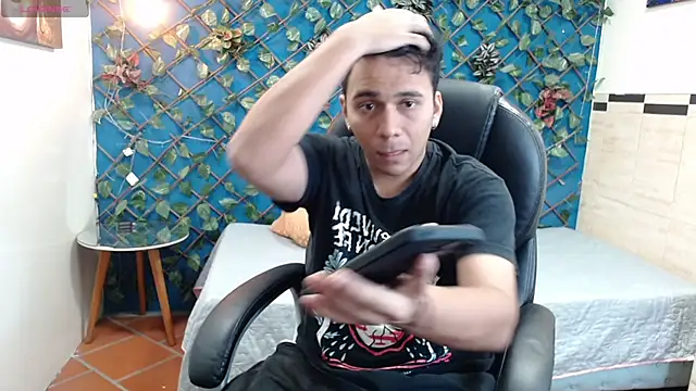 titanxero online show from October 17, 11:46 am