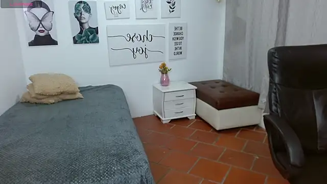 titanxero online show from October 20, 2:39 pm