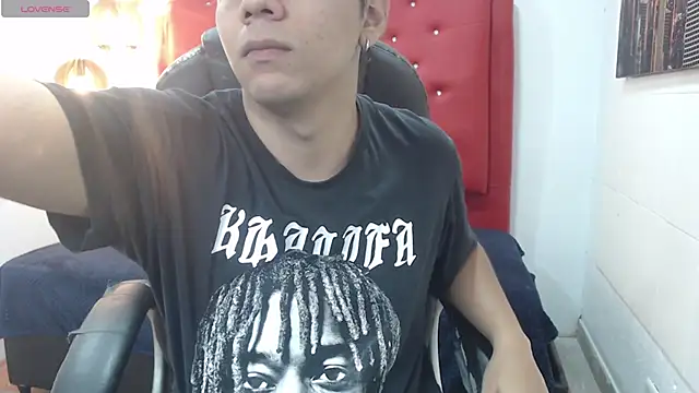 titanxero online show from October 31, 12:39 pm