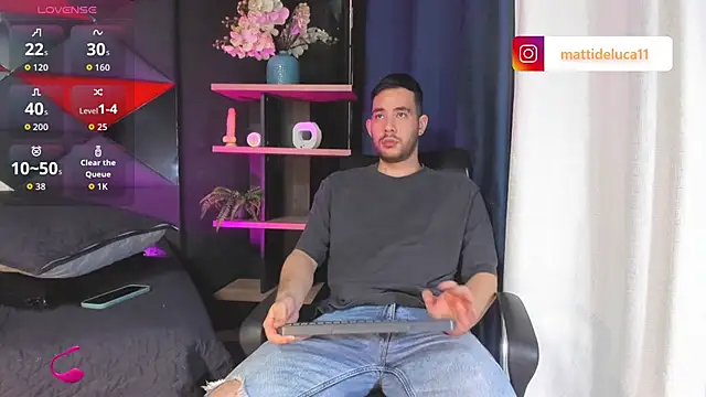 matti de lucaa online show from October 11, 5:55 pm