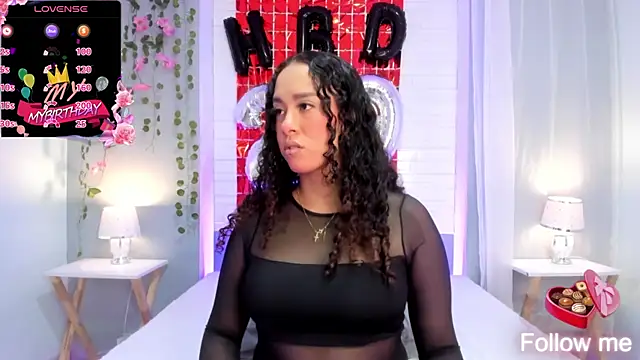 EverlyMooree online show from September 21, 4:47 am