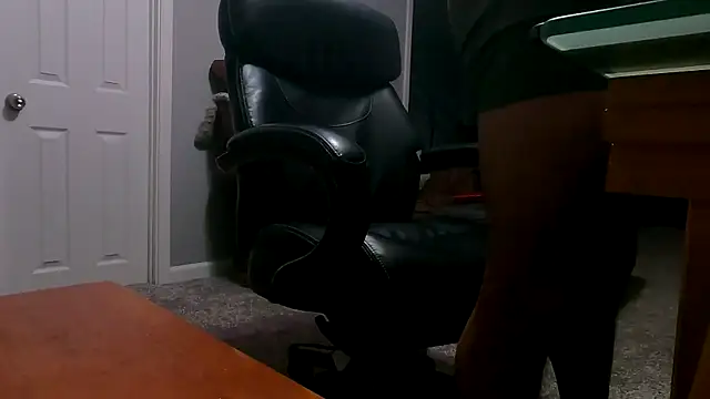 Mickelangello75 online show from October 7, 4:09 am