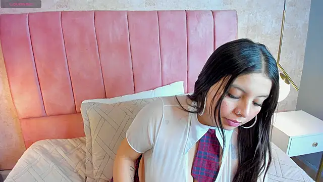 MAGIC JANNE online show from October 31, 1:34 pm