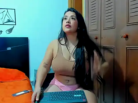 Snapshot of Allison_21_ chatting on September 25, 2:04 am Allison 21  online show from September 25, 2:04 am