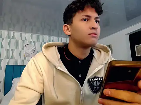 Axel savage online show from September 18, 12:18 pm