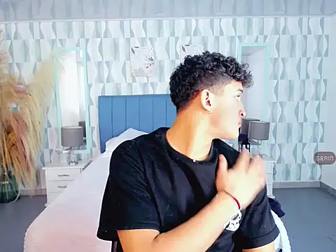 Axel savage online show from October 21, 3:29 am