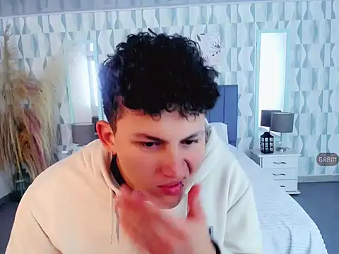 Axel savage online show from October 26, 12:11 pm