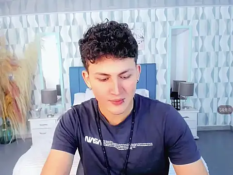 Axel savage online show from October 27, 2:48 am