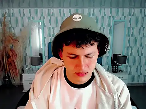 Axel savage online show from October 31, 12:06 pm