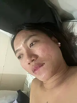 Snapshot of cassie_cakes chatting on April 30, 10:32 am cassie cakes online show from April 30, 10:32 am