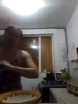 mommy estefy online show from September 15, 1:44 pm