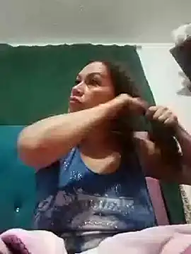 mommy estefy online show from September 22, 2:08 pm