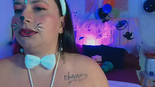 crazy b00bs online show from October 2, 2:35 pm