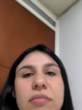 Snapshot of Daniela-rosee chatting on March 21, 3:11 am Daniela-rosee online show from March 21, 3:11 am